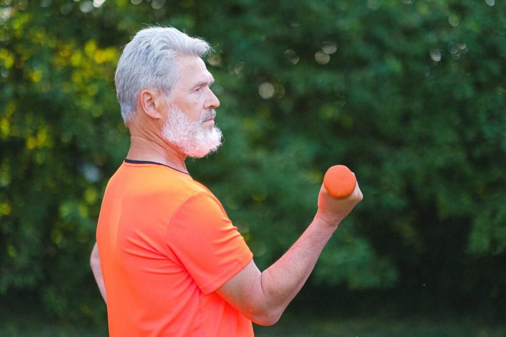 a man is doing hi exercise